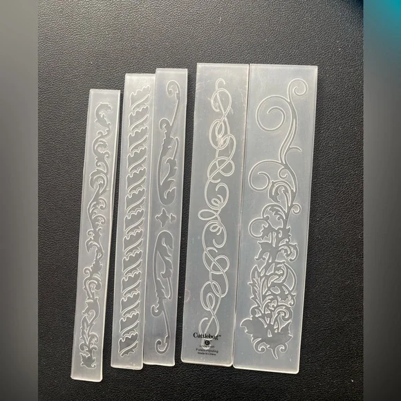 Cuttlebug Embossing Borders Set - Picture 3 of 3